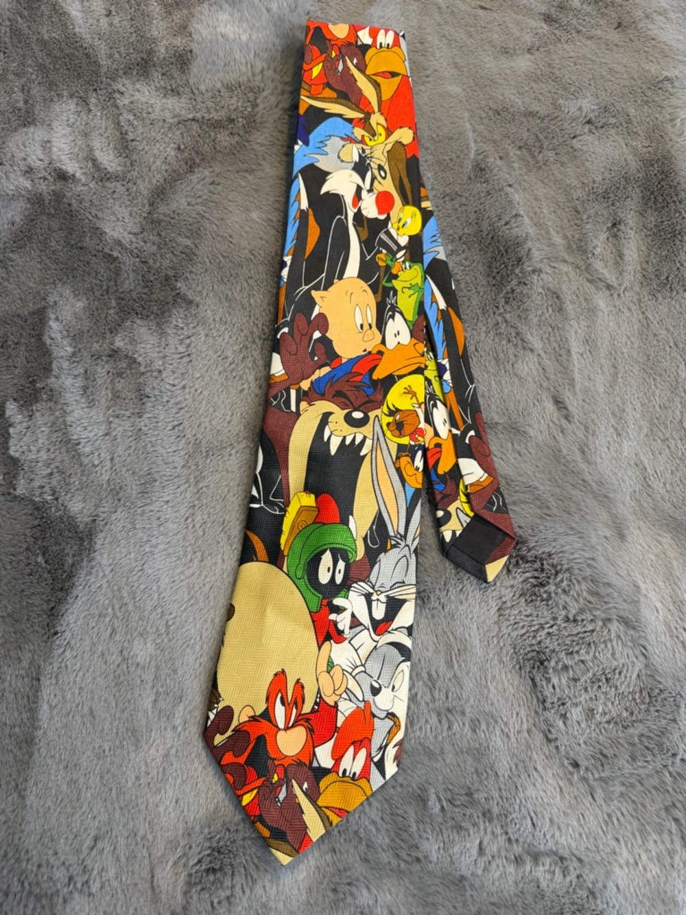 Vintage 1997 Looney Tunes Character Tie | Bugs Bunny Daffy Duck Cartoon | Y2K‎
